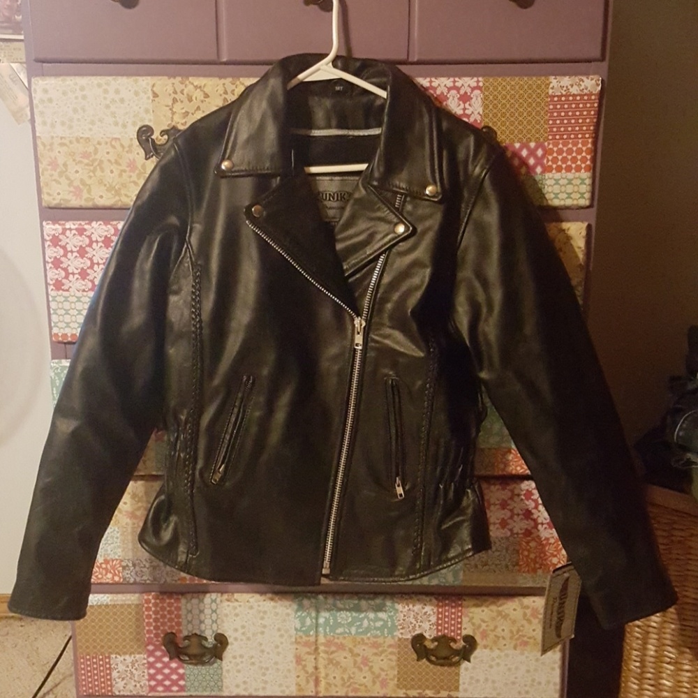 🔥Womens Unik Genuine Leather Biker Jacket🔥